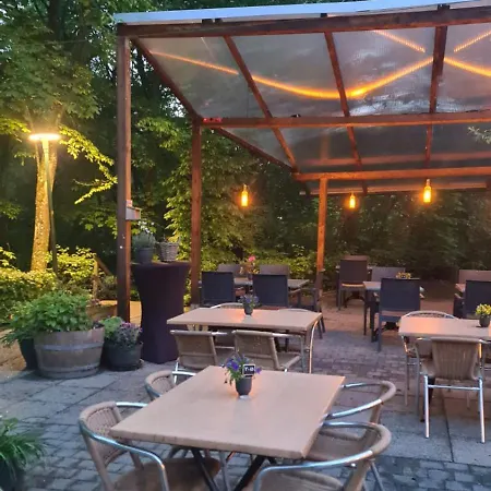 Sunclass 182 Le Chaperon Rouge 샬레 *