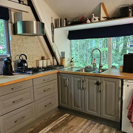 샬레 Sunclass 182 Le Chaperon Rouge *